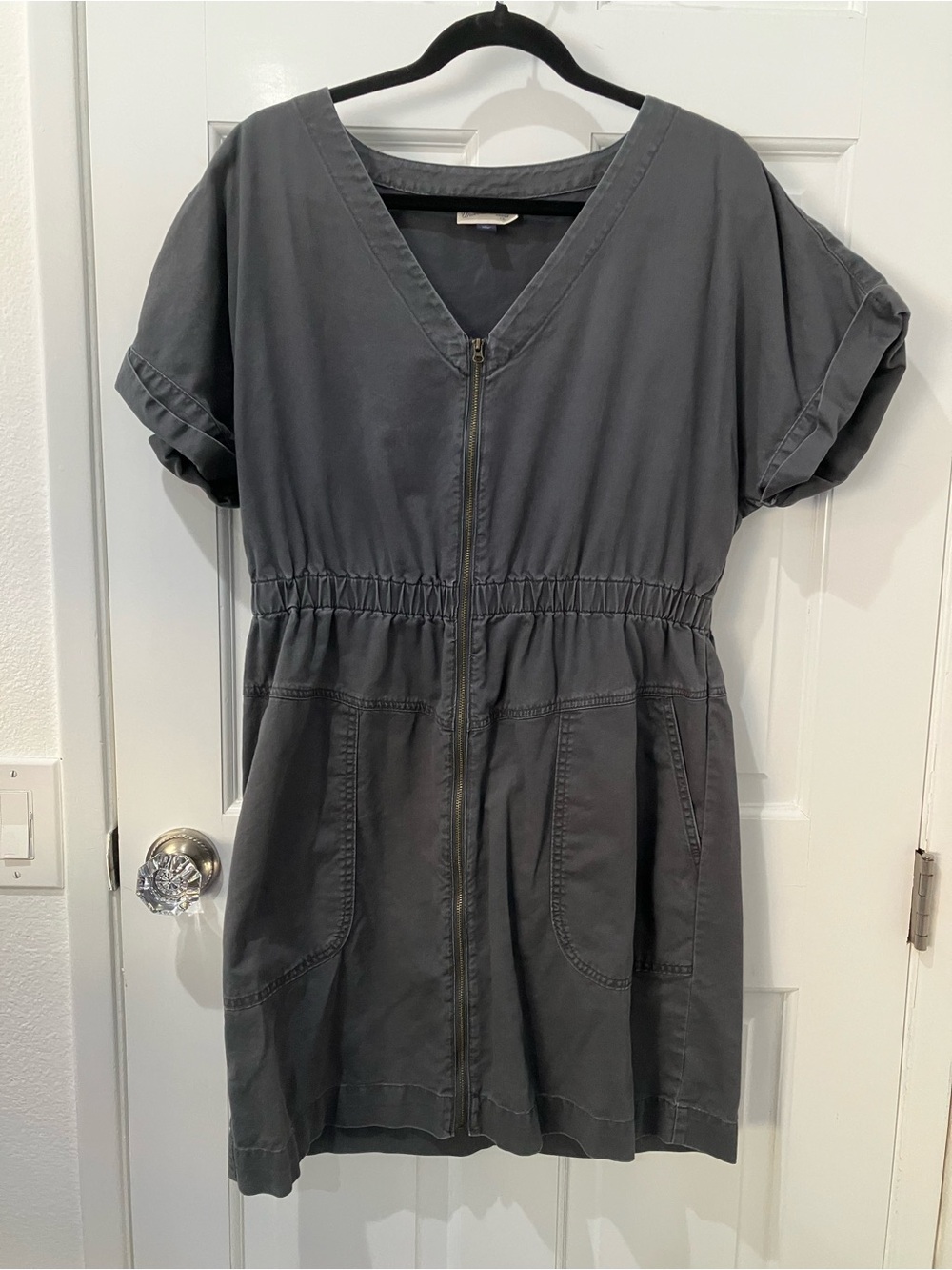 Universal Thread Short Sleeve Zip-Front Mini Dress in Charcoal Gray